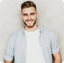 На картинке Samuel King